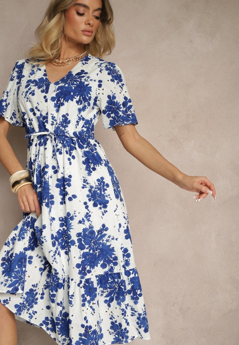 Niebieska Bawełniana Sukienka Rozkloszowana Ażurowa w Kwiatowy Print Velbia