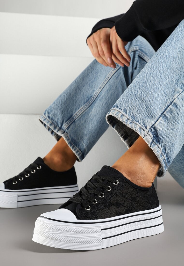 Czarne Koronkowe Trampki Vices na Podwójnej Podeszwie Telosira