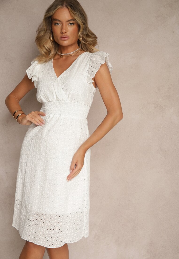 Biała Haftowana Rozkloszowana Sukienka z Bawełny Neliasta