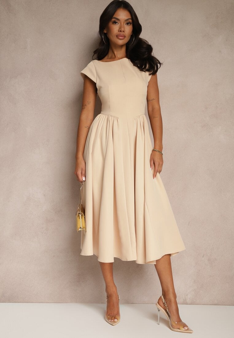 Beżowa Sukienka Vices o Rozkloszowanym Kroju z Dekoltem w Kształcie Łódki Milioria