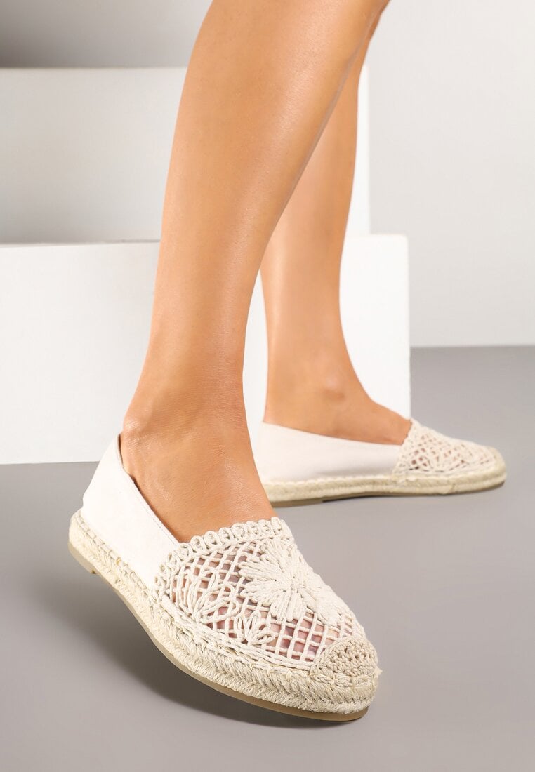 Beżowe Espadryle z Ażurową Cholewką i Plecionką Sdivena