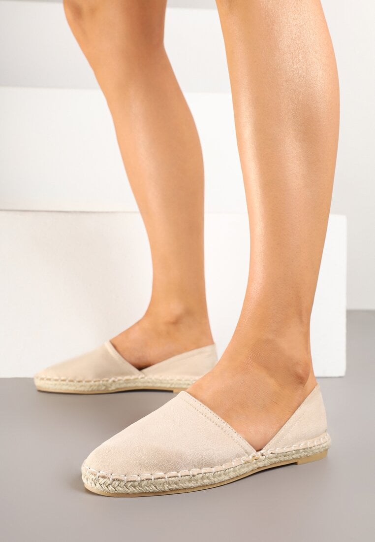 Beżowe Espadryle Ozdobione Wyciętą Cholewką i Plecionką Wommea