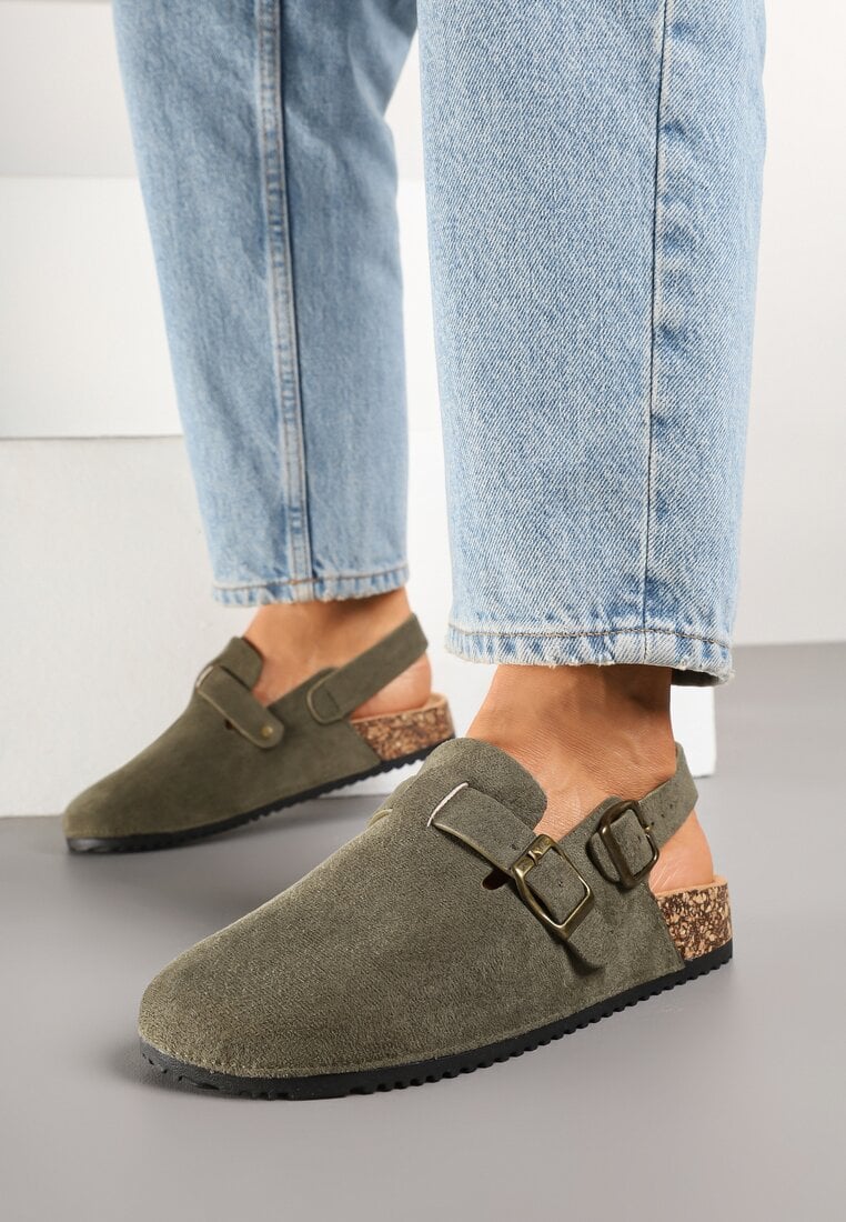 Zielone Klapki Chodaki z Ozdobną Klamerką i Paskiem Senelra