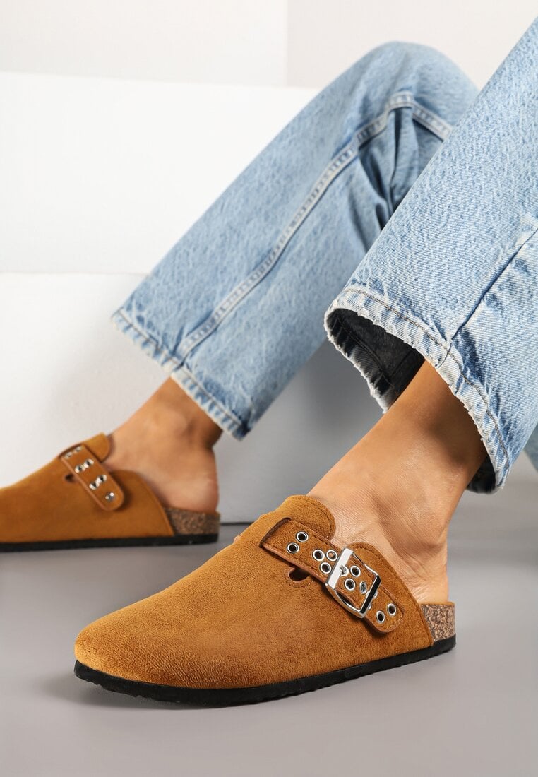 Brązowe Klapki w Typie Muli Chodaków ze Sprzączką Lanelita