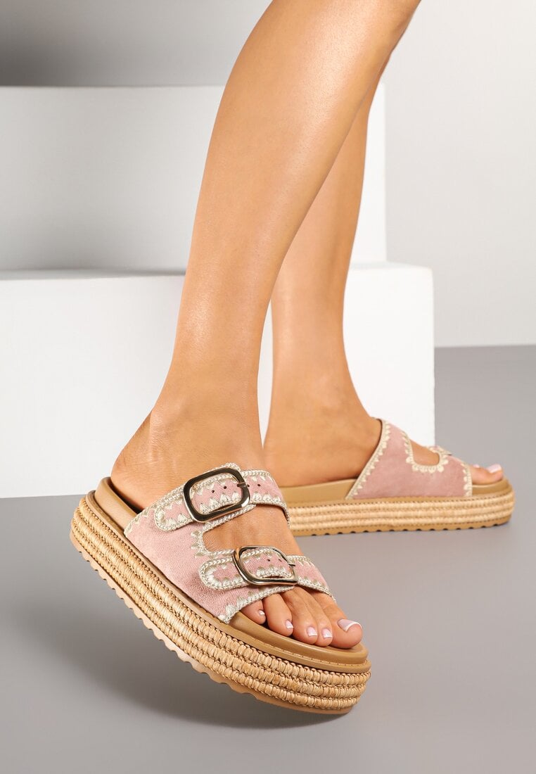 Różowe Klapki na Platformie Ozdobione Geometrycznym Motywem i Klamrami Neorian