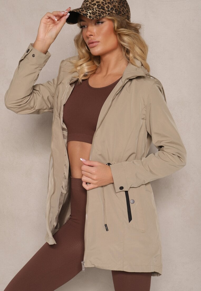 Ciemnobeżowa Przejściowa Kurtka o Fasonie Parki ze Ściągaczem w Talii Zolidi