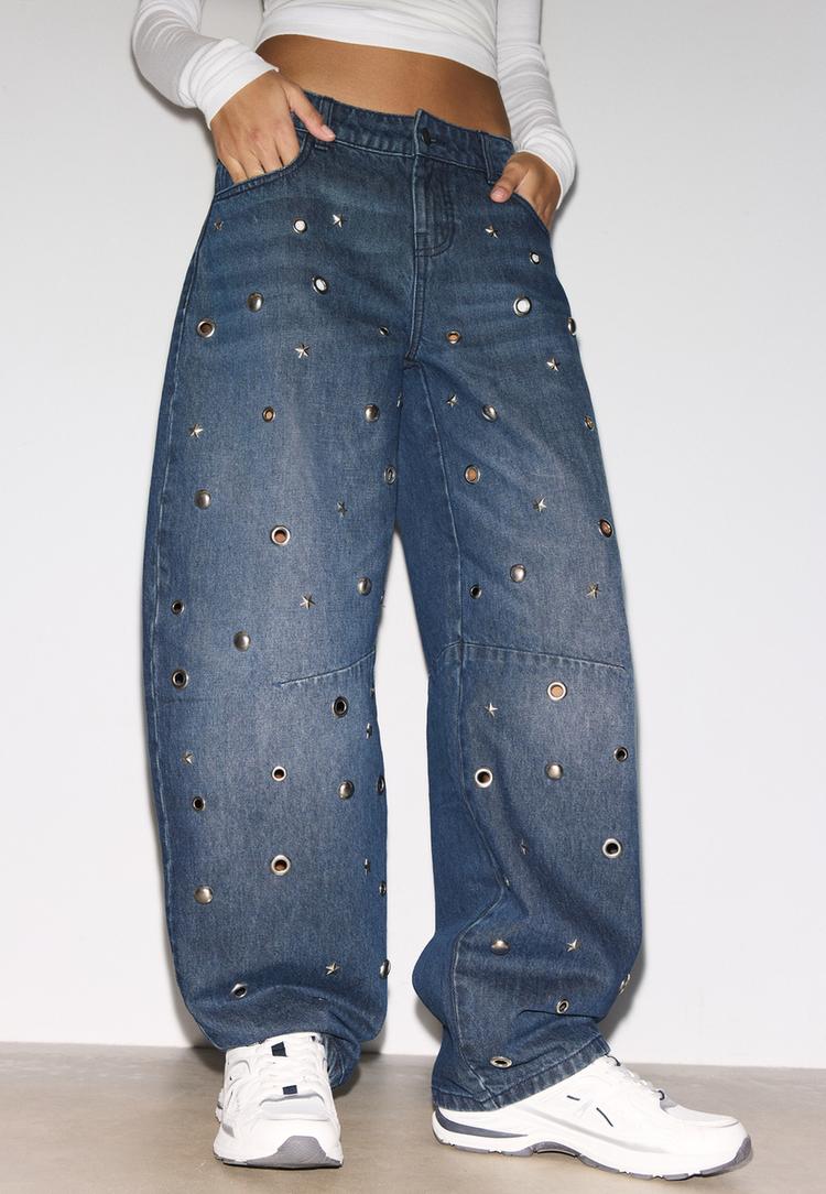 Stradivarius Jeansy baggy z oczkami CZARNY DENIM Z EFEKTEM SPRANIA 44
