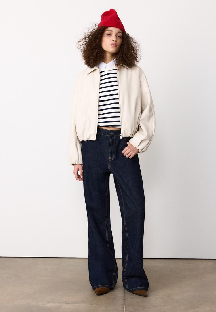 Stradivarius Pikowana bomberka ze sztucznej skóry Ecru XS