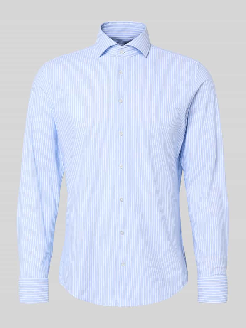 Koszula biznesowa o kroju slim fit z kołnierzykiem typu cutaway