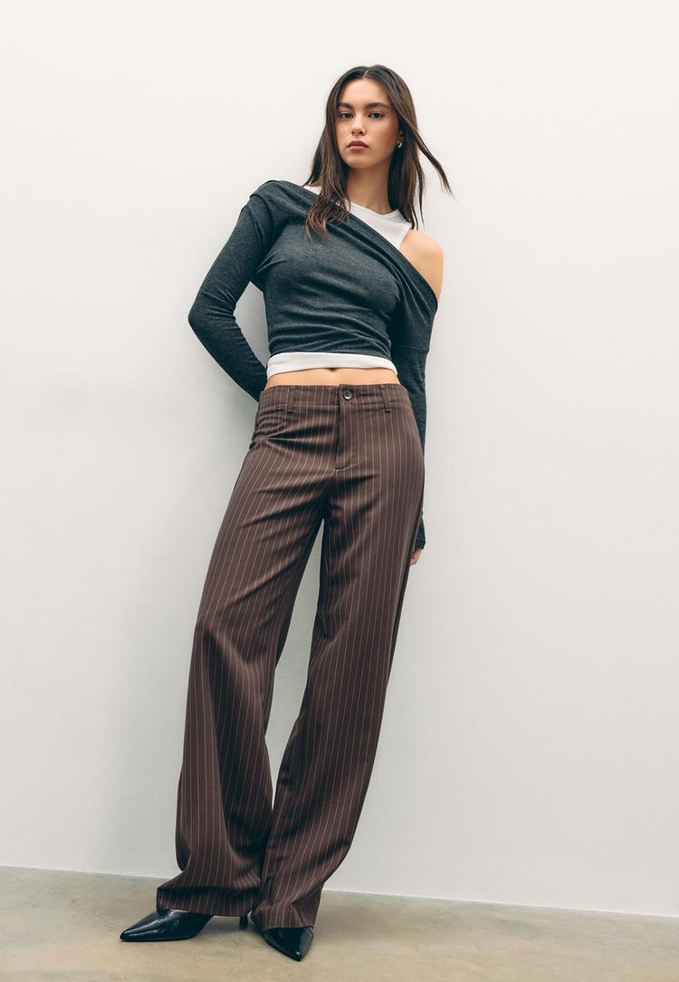 Stradivarius Spodnie wizytowe proste slim Brązowy 40