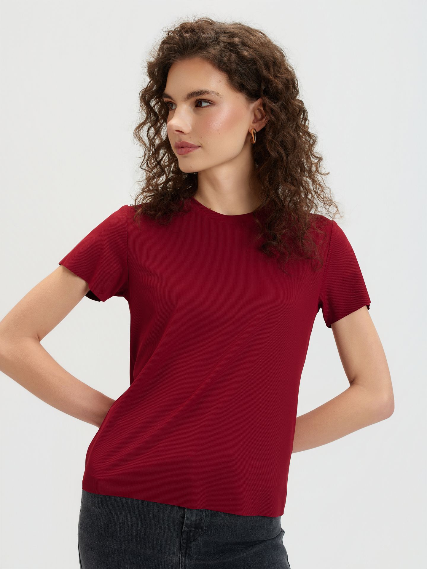 Top w odcieniu bordo