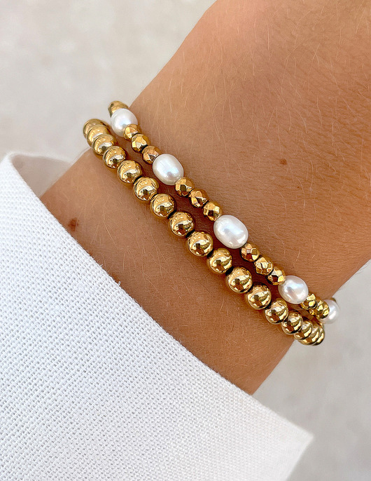 Bransoletki na gumce - perły bella z hematytem