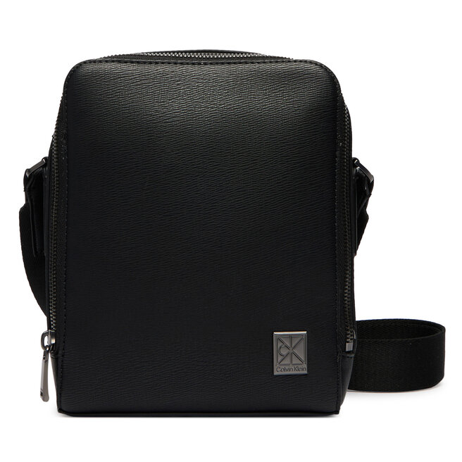 Saszetka Calvin Klein Emblem Hw Reporter LV04D3293G Czarny