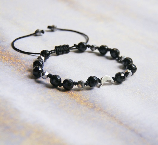 OCHRONNA lunula : turmalin : srebrny hematyt