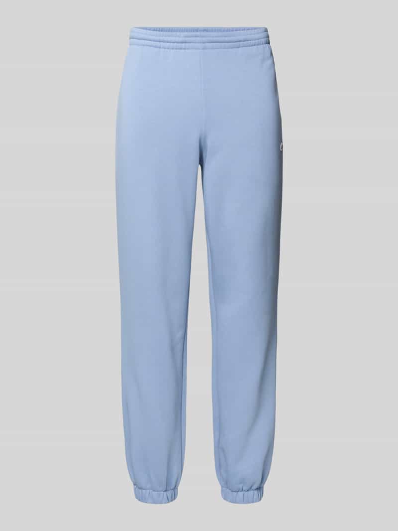 Spodnie dresowe o kroju regular fit z mieszanki bawełny