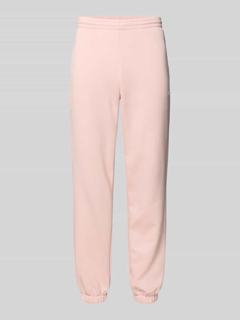 Spodnie dresowe o kroju regular fit z mieszanki bawełny