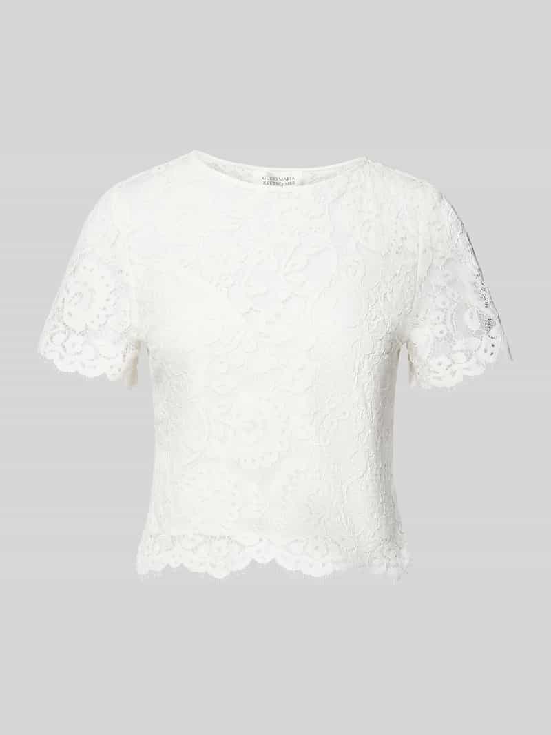 Top z koronki Model 'Lilia'