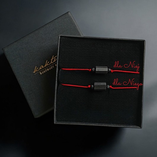 Komplet dla pary : ochronne bransoletki - czarny turmalin : czerwony sznurek