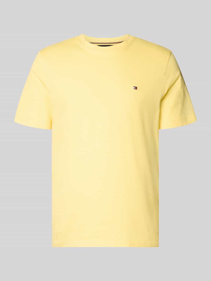 T-shirt o kroju regular fit z czystej bawełny