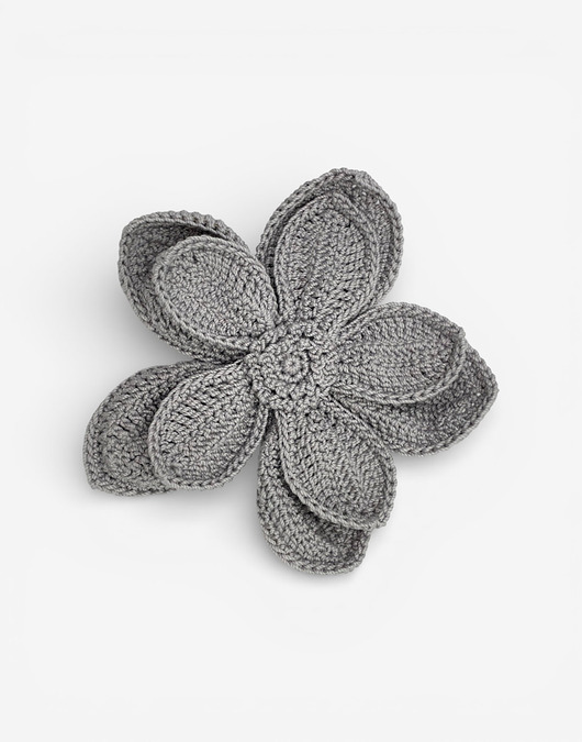 Broszka kwiat XL - szara