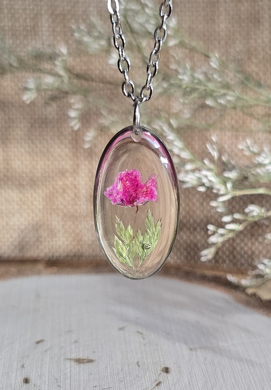 Srebrna zawieszka jajowata suszone kwiatowy bukiet różowa