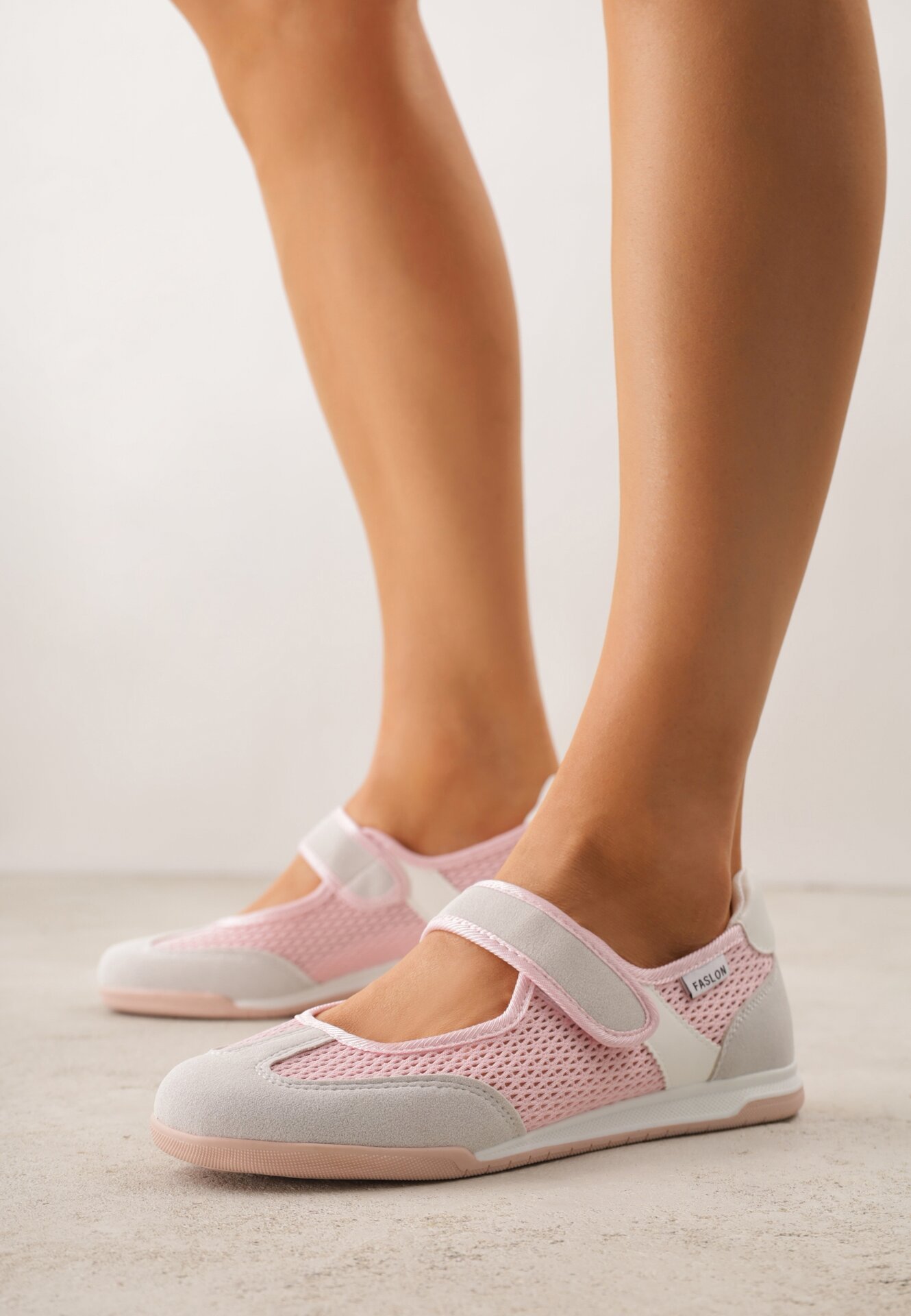 Różowe Tenisówki w Stylu Balerinek z Napisem Emitanela