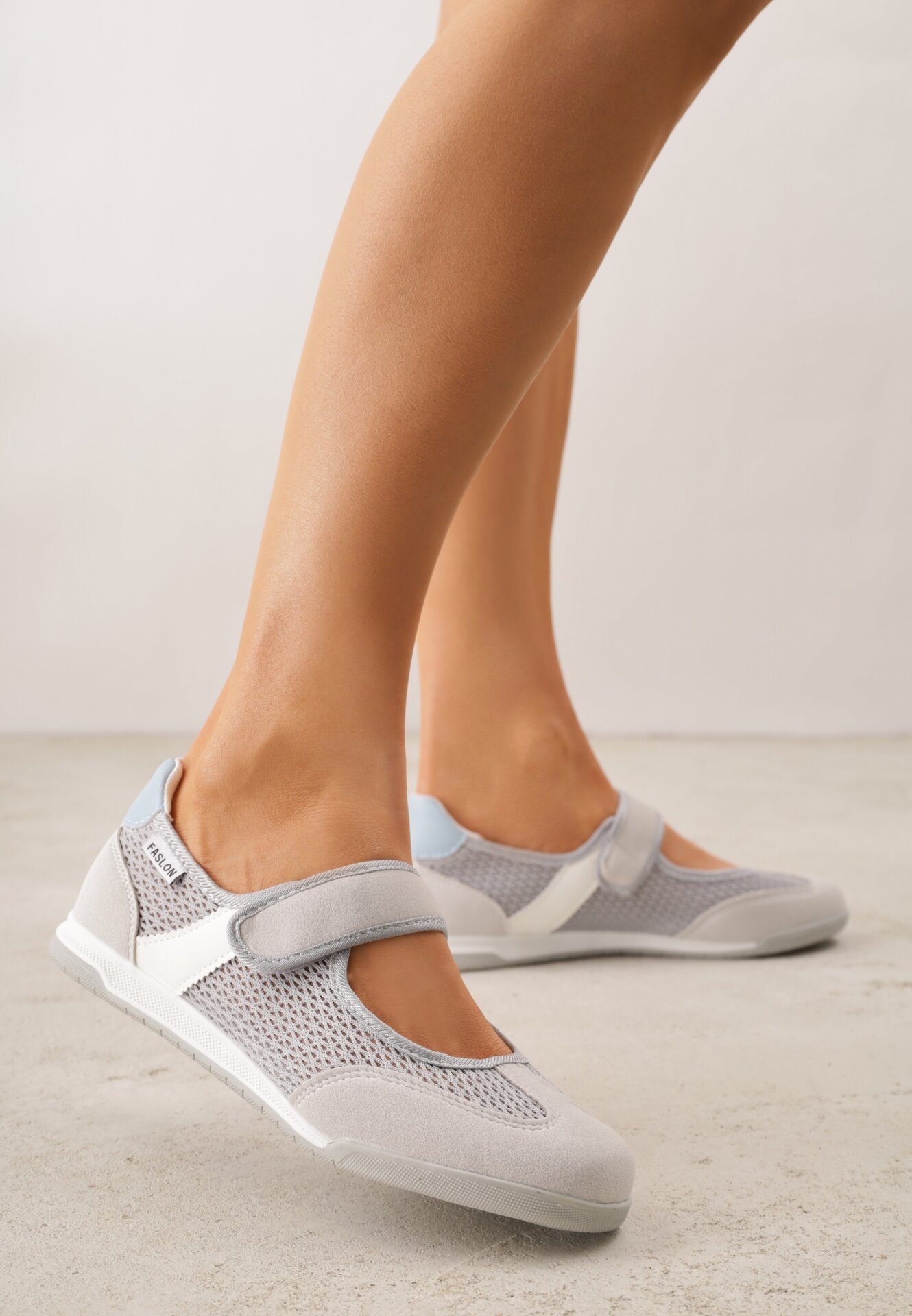 Szare Tenisówki w Stylu Balerinek z Napisem Emitanela