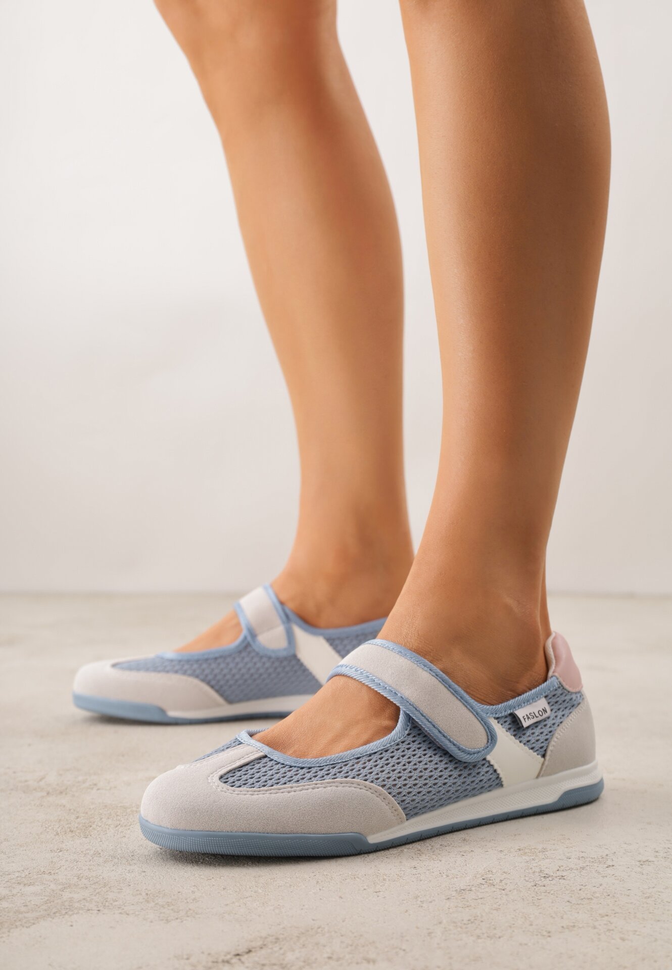 Granatowe Tenisówki w Stylu Balerinek z Napisem Emitanela