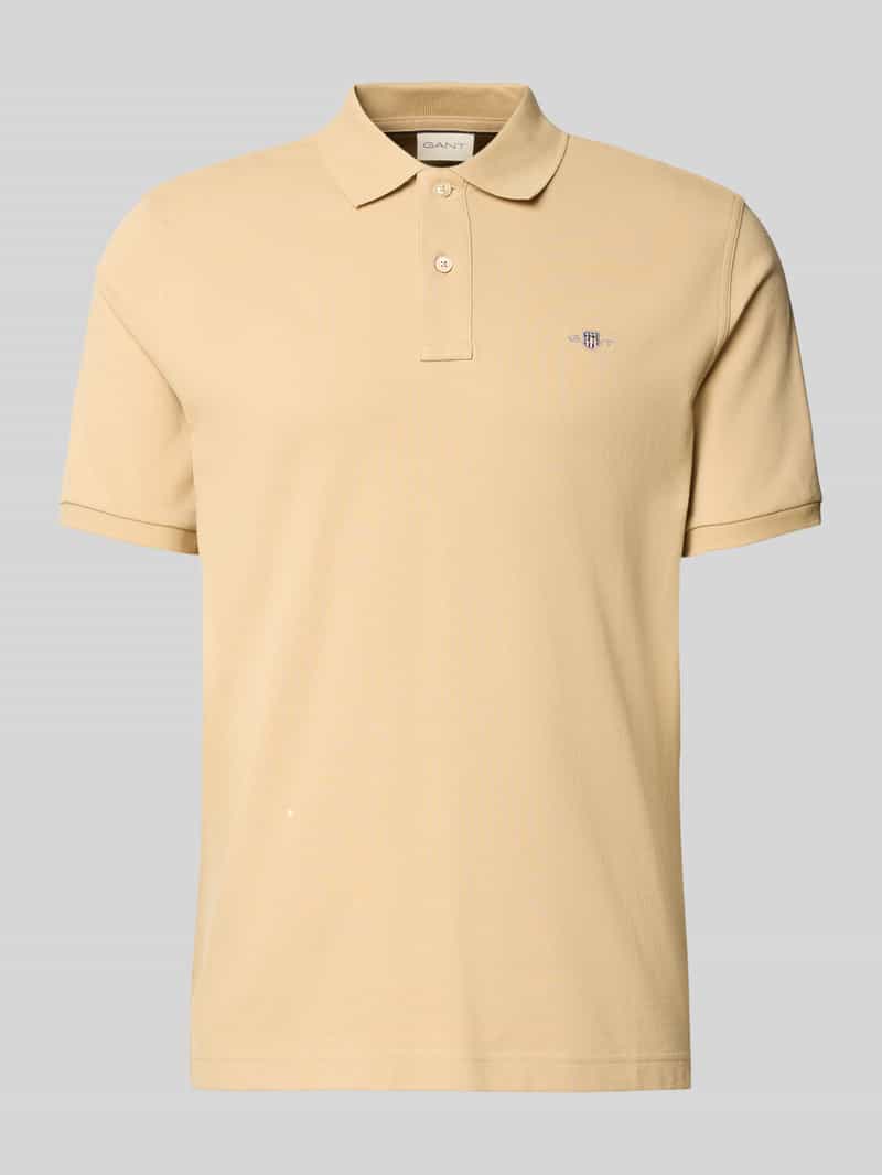 Polówka o kroju slim fit z haftowanym logo
