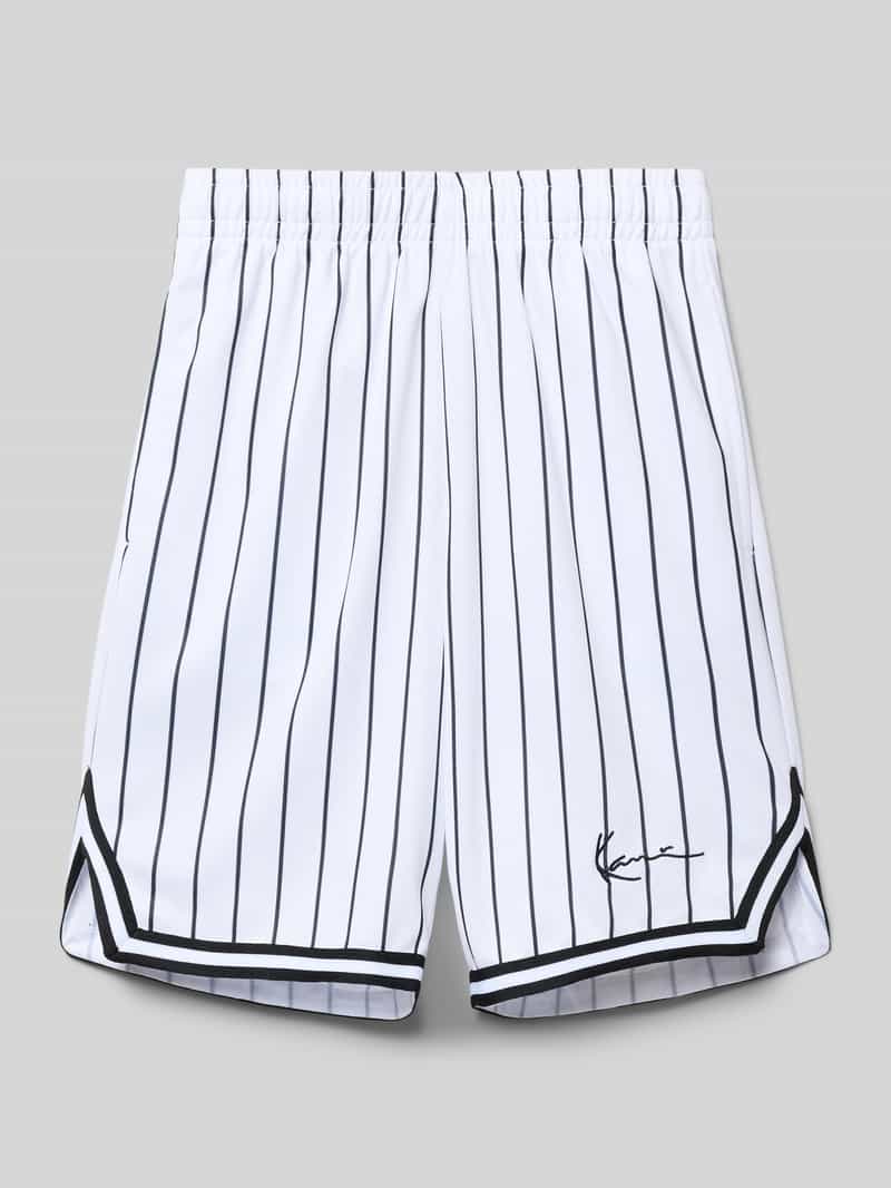 Szorty o kroju regular fit z wyhaftowanym logo