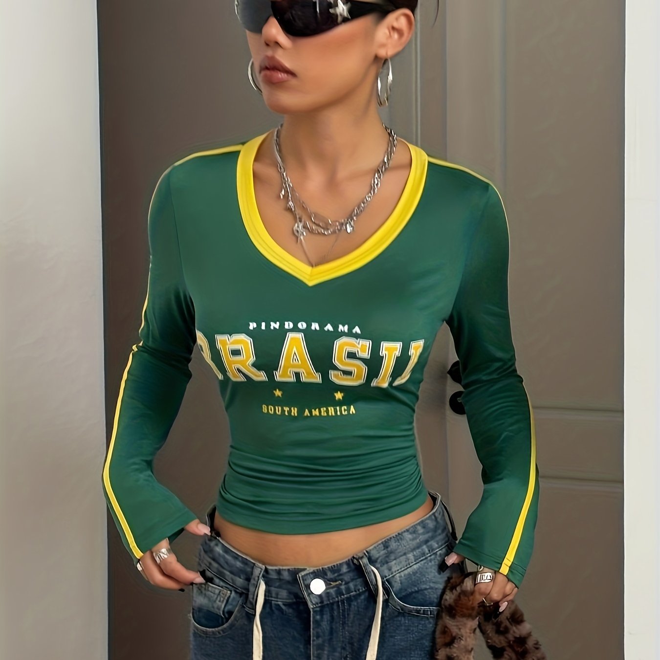 TEMU Street-Style Damska Koszulka z Dekoltem w Serek, Kolorowe Bloki i Nadruk Brazil – Casual T-Shirt z Długim Rękawem na Stylizacje
