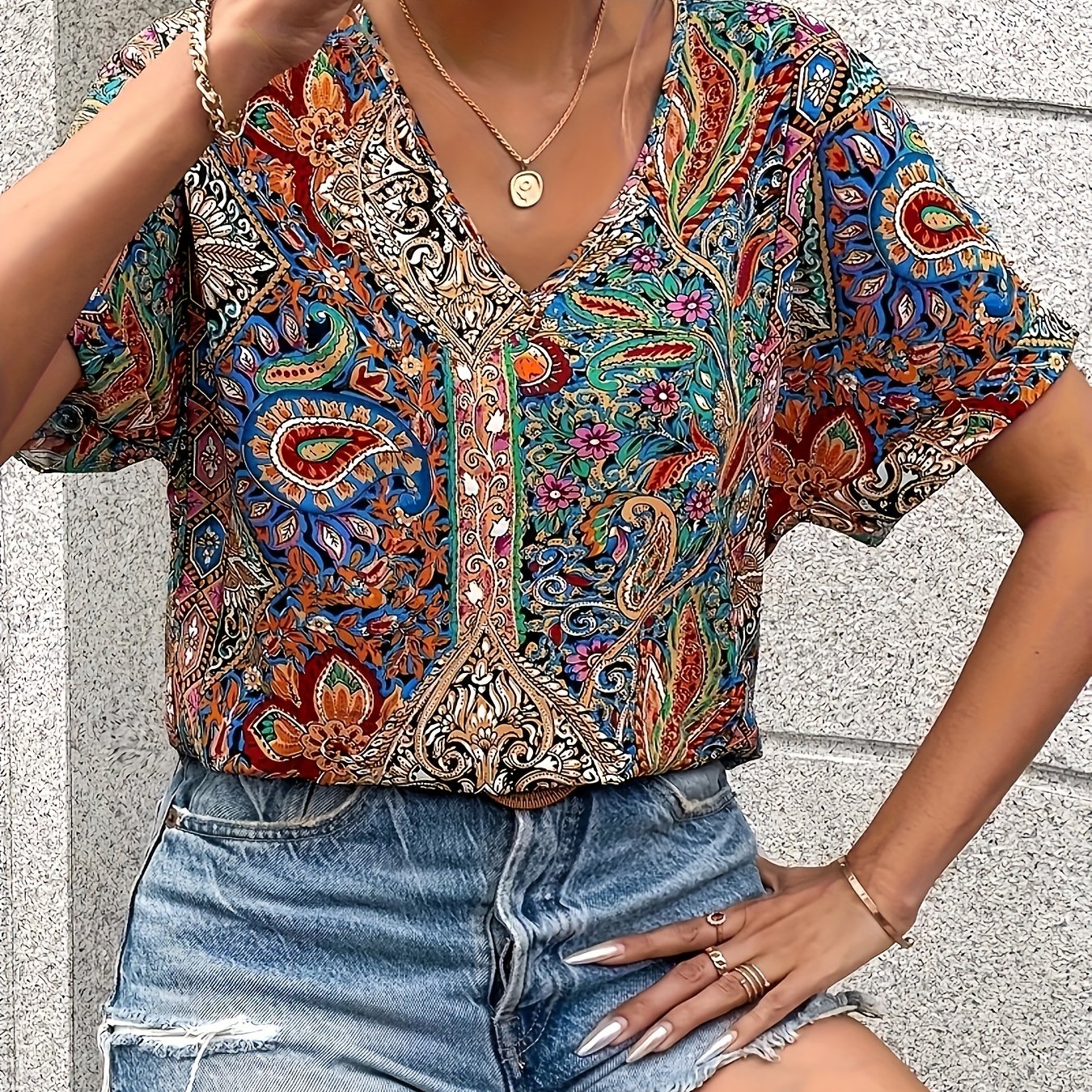 TEMU Elegancka koszulka z krótkim rękawem i dekoltem w serek z nadrukiem Casualowy krój na sezon wiosna//jesień