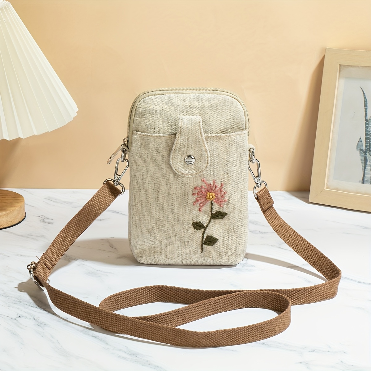 TEMU Ręcznie Robiona Torba na Ramię w Stylu Boho z Losowymi Wycięciami, Ozdobiona Kwiatowym Szwem, Idealna na Prezent Świąteczny. Jest Praktyczna z