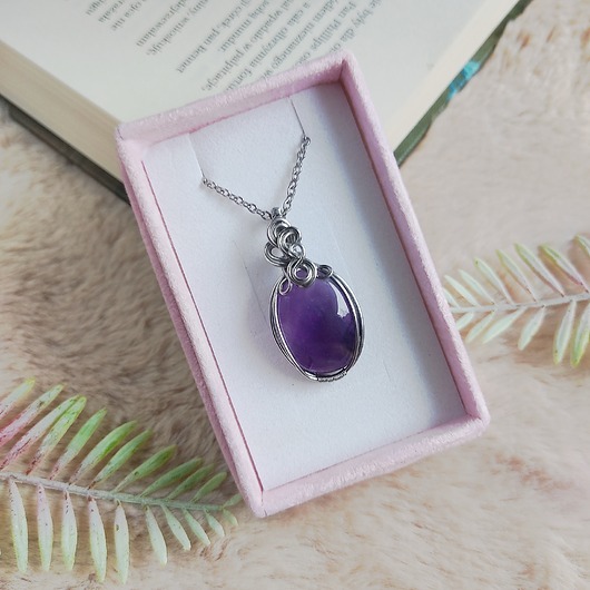 Naszyjnik Ametyst stal chirurgiczna wisiorek handmade wirewrapping