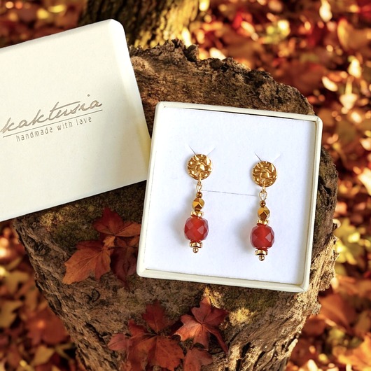 Karneol : kolczyki krótkie : ozdobne sztyfty