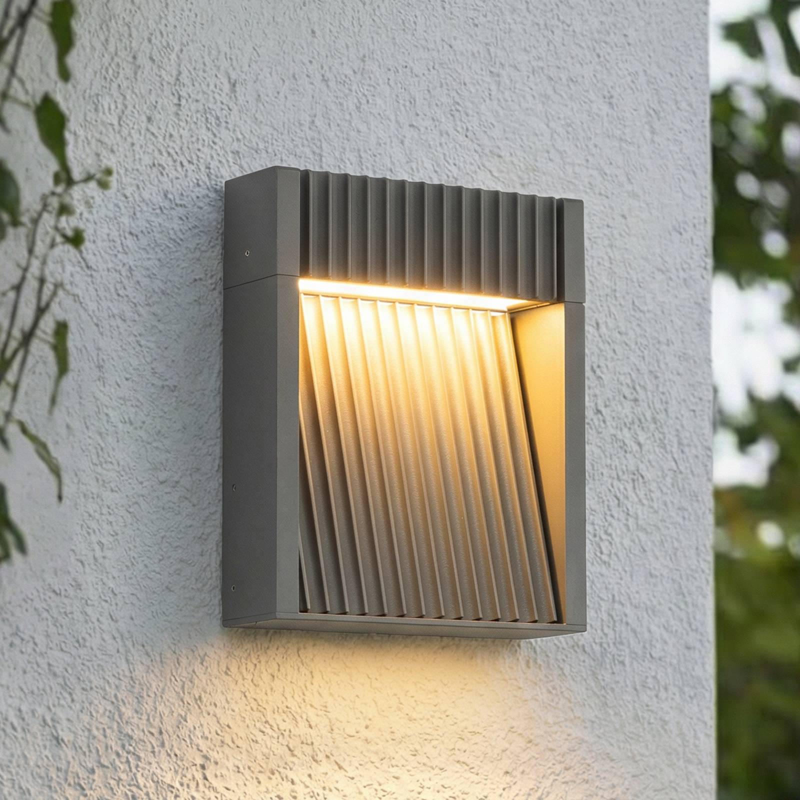 Kinkiet zewnętrzny LED Tavion Lucande, czarny, aluminium, nowoczesny
