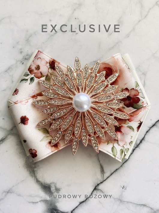 Kolekcja Exclusive Brosza z cudownym kwiatem z perłą NEW