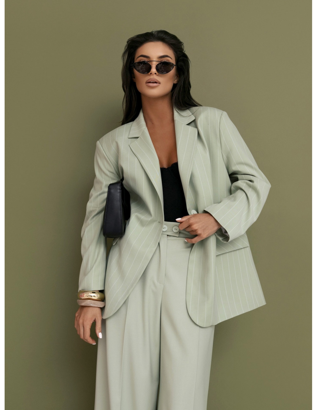 Eleganckie spodnie z kantem z wiskozy SALUBA - pistacjowe