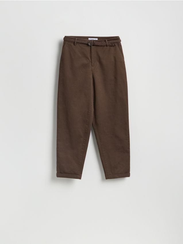 Reserved - Spodnie chino z paskiem - brązowy