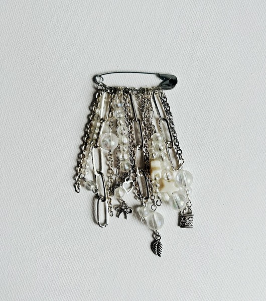 Broszka na agrafce VINTAGE PEARLS Agrafka.Studio