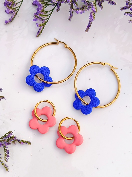 Kolorowe kwiatuszki, biżuteria z wzorem kwiatów, prezent na walentynki, boho