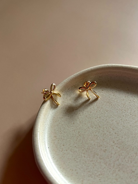 Kolczyki Luna małe kokardki sztyfty