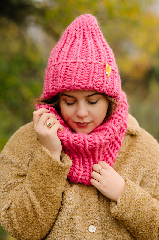 Różowy komplet zimowy czapka i komin Peruvian WOOLY
