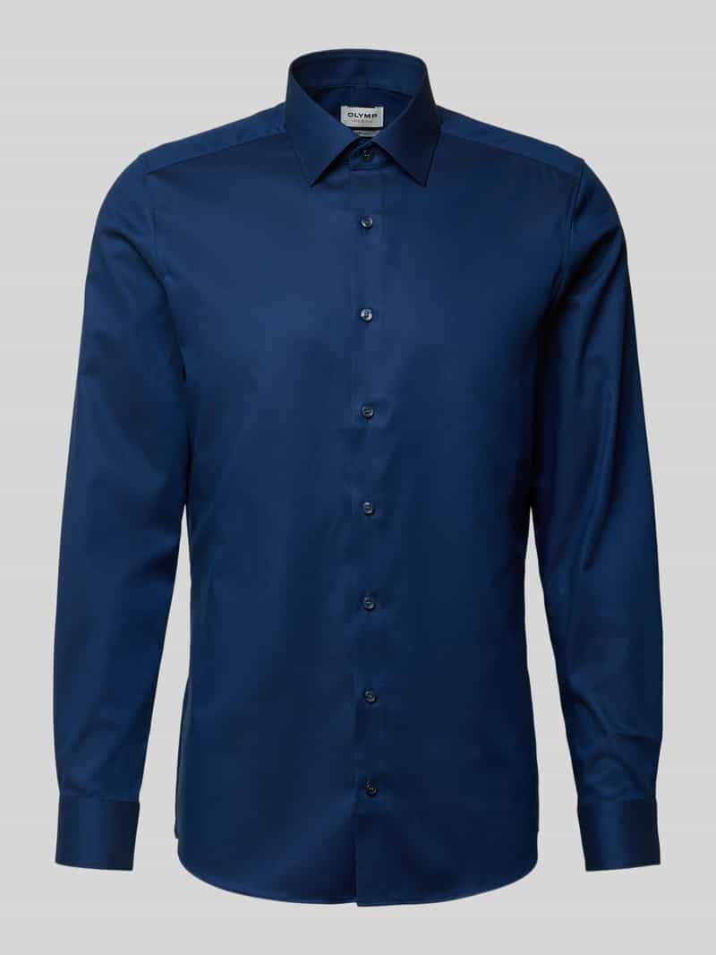 Koszula o kroju slim fit biznes z fakturowanym wzorem i kołnierzykiem typu kent