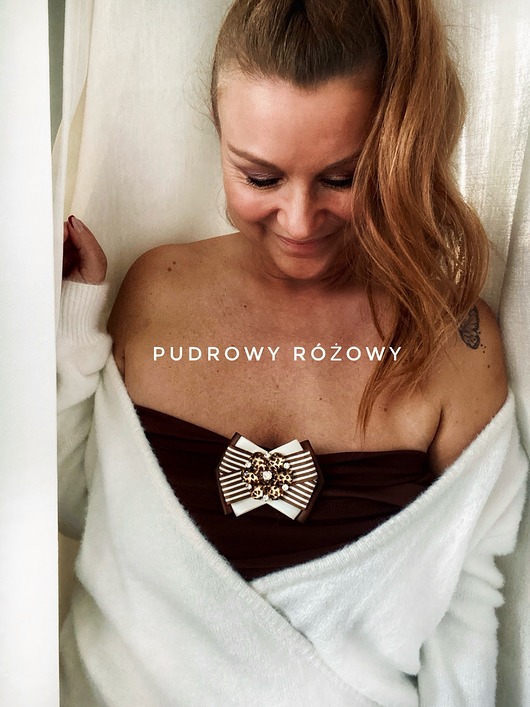 Brosza z ozdobą z panterki Panterka