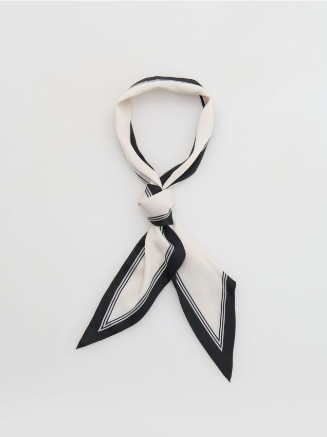 Reserved - Apaszka z kontrastowym wykończeniem - biały