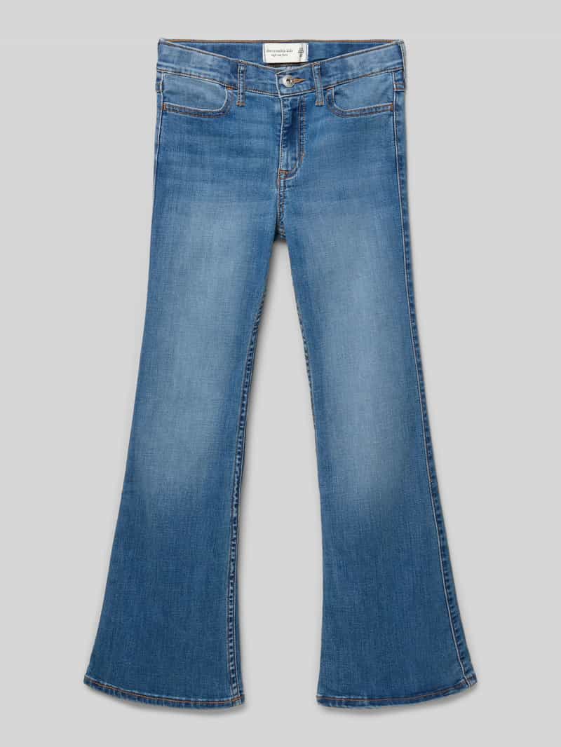 Jeansy z wysokim stanem o rozkloszowanym kroju z wpuszczanymi kieszeniami