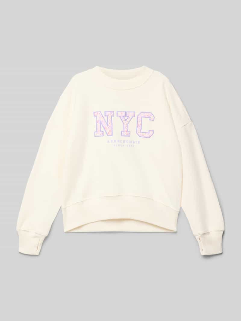 Bluza z wyhaftowanym logo