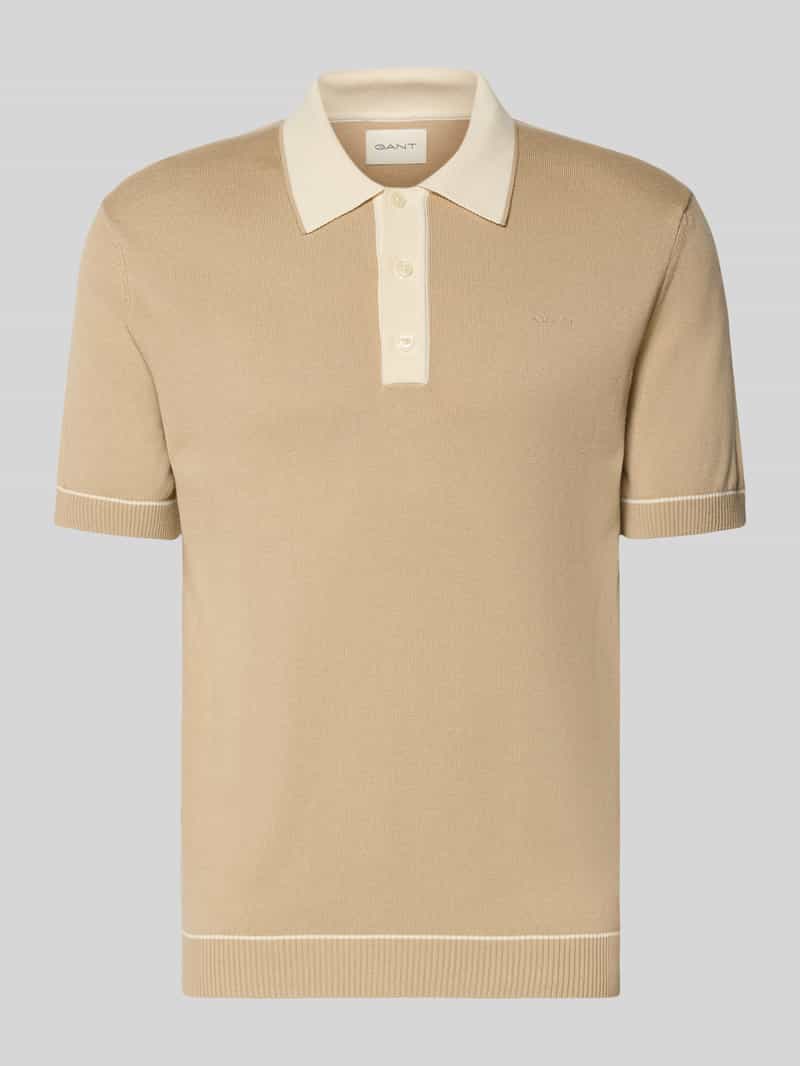 koszulka polo o kroju slim fit z wyhaftowanym logo