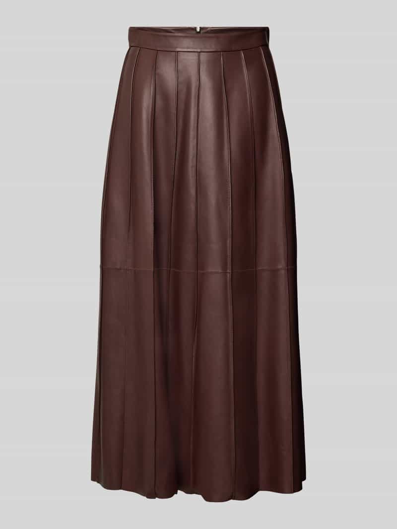 Rozkloszowana spódnica skórzana z zamkiem błyskawicznym model 'SEVARA'